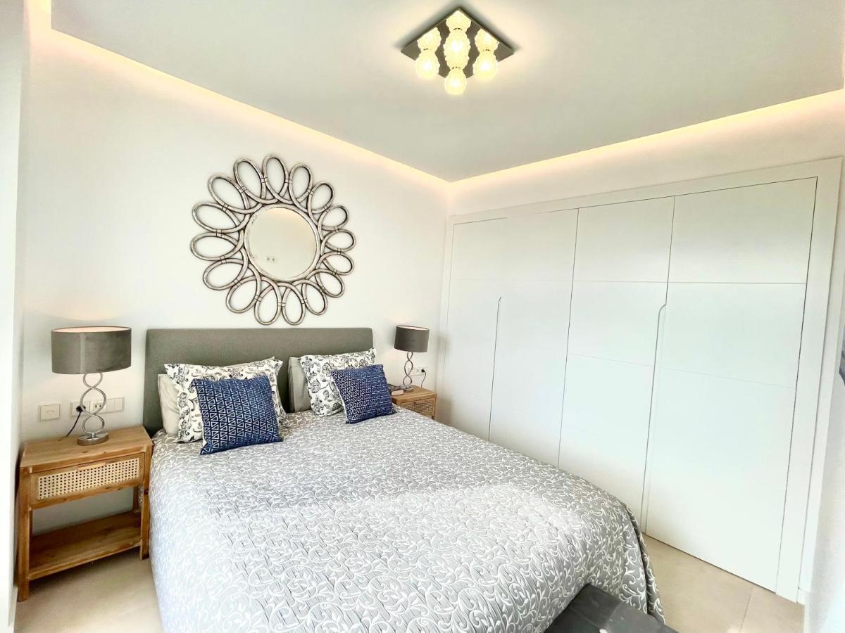 Luxury 3 Bedroom Apartment 300M From The Beach فوينخيرولا المظهر الخارجي الصورة