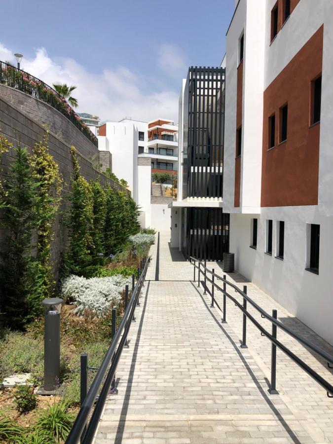 Luxury 3 Bedroom Apartment 300M From The Beach فوينخيرولا المظهر الخارجي الصورة