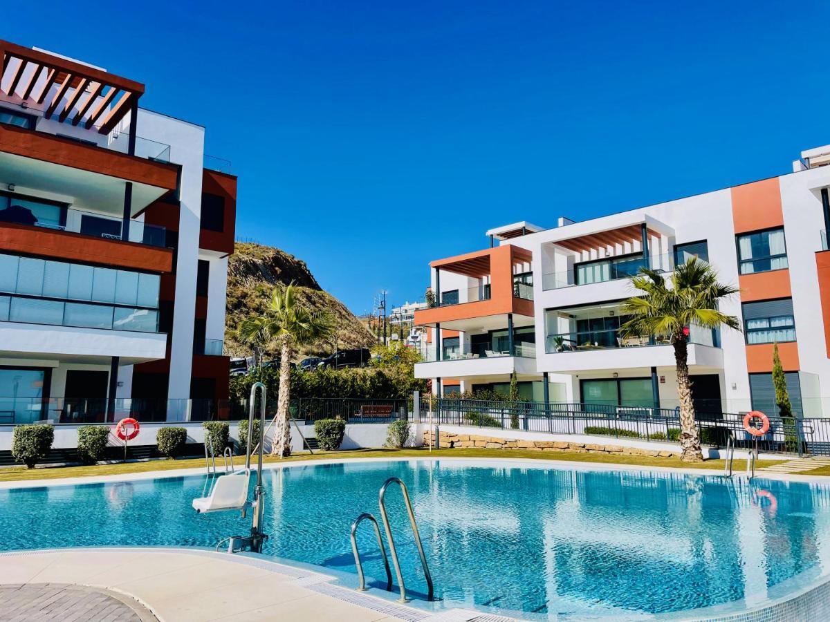 Luxury 3 Bedroom Apartment 300M From The Beach فوينخيرولا المظهر الخارجي الصورة